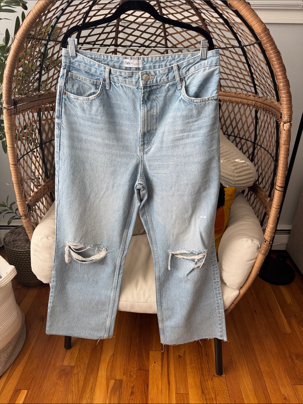 Zara Light Wash Distressed Boyfriend Jeans
